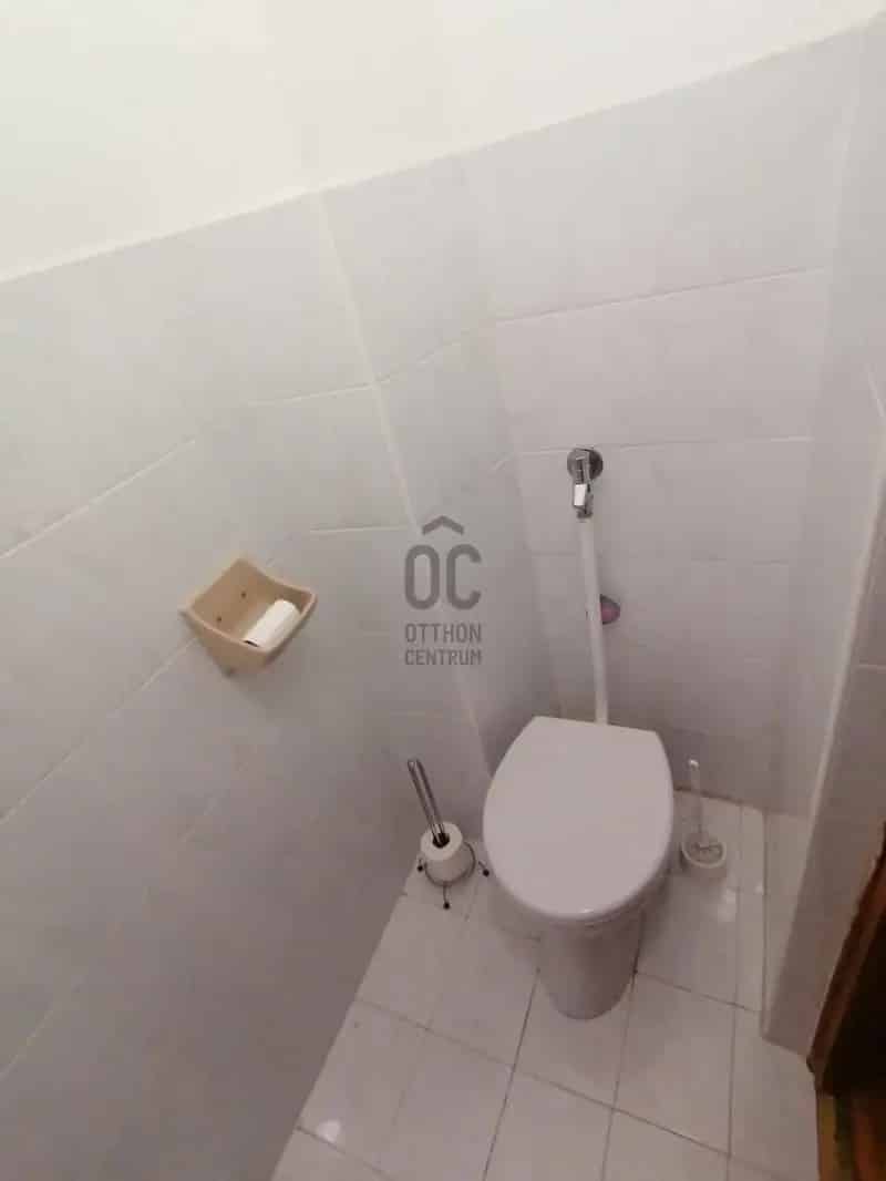 Pécs Egyetemváros 99nm 4 szobás lakás eladó