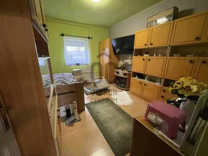 Vilonyai családi ház eladó - felújított, gyümölcsössel