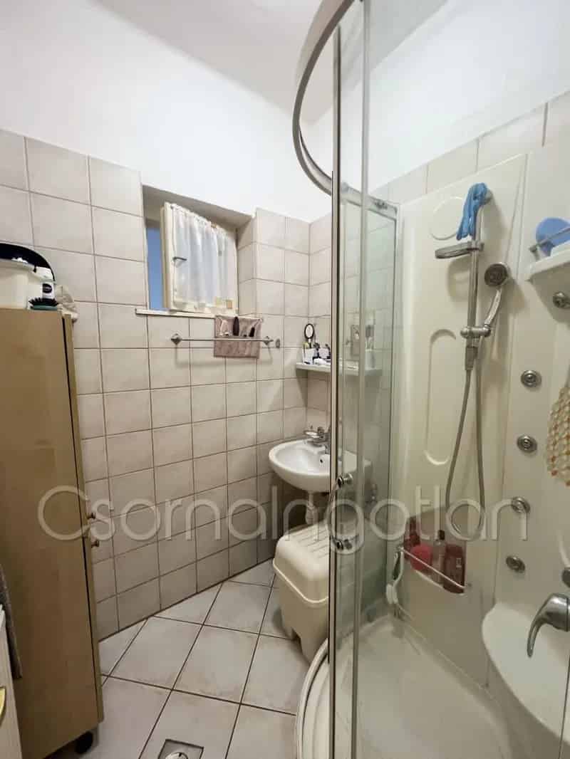Fertőrákos Ikerházrész Eladó - 100m2 - 891m2 Telek - Garázs