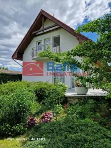 Halasztelek 2 generacios csaladhaz elado 892nm telekkel