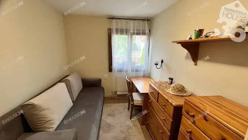 Lakitelek 64 m2-es ház eladó 371 m2-es telken