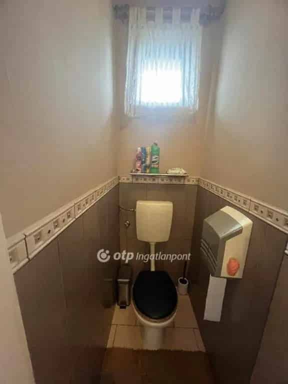 Ház Kiadó , Nagykátai járás, Közép-Magyarország