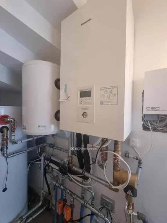 Dabason Gyónban eladó 132 m2-es, 4 szobás ikerházfél