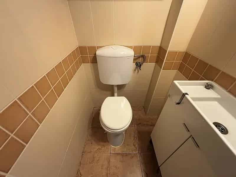 220nm-es 6 2 félszobás felújított ikerházfél Újpest-kertvárosban