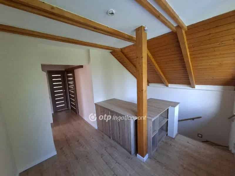 Eladó családi ház Gödöllőn - Angol kert, 3 hálószoba, gáz cirkó