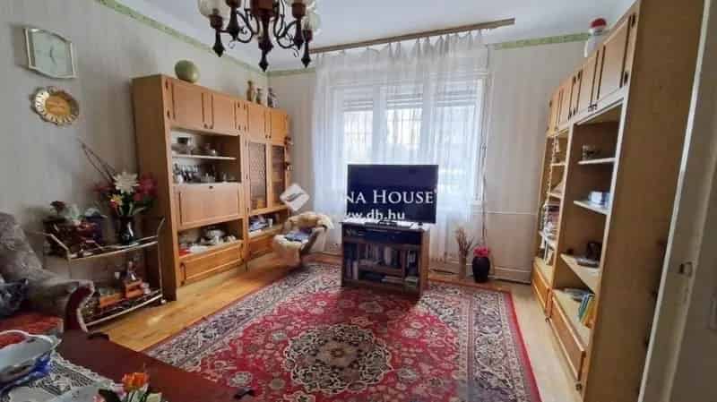 250 nm-es családi ház eladó Pestszentlőrincen