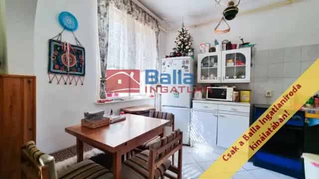 Váci ikerház eladó - 82 m² - 3 szoba - Deákvár