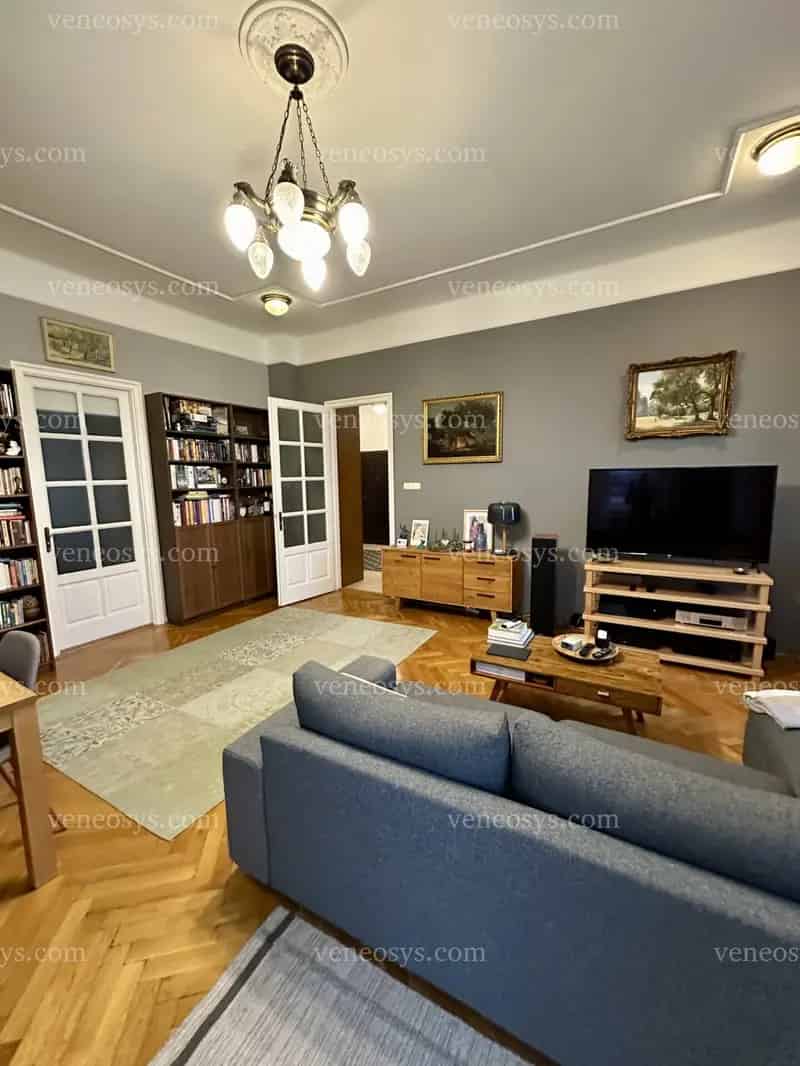 90m2-es exkluziv tégla lakás Székesfehérváron eladó