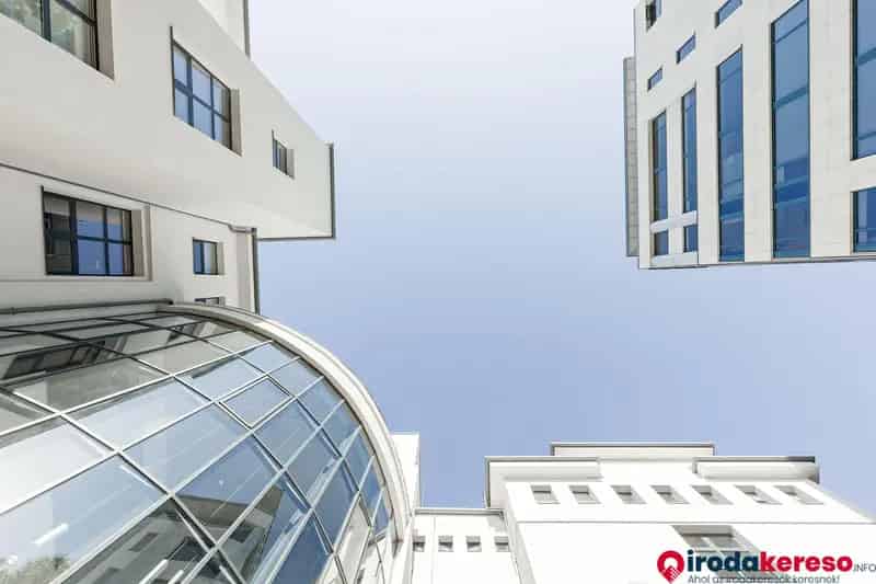 Balance Loft Irodaház - 384 Parkolóhellyel Budapesten