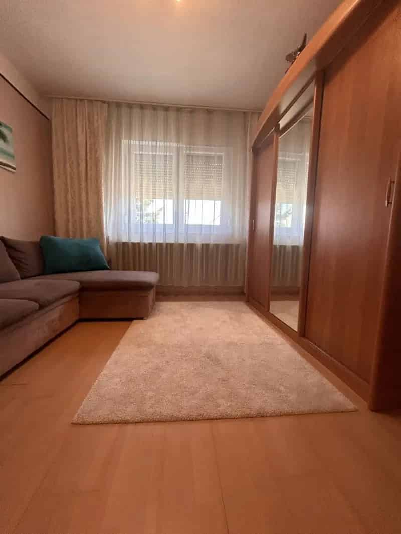 2 Szoba + Nappalis Dunaközeli Családi Ház Gyönyörű Kerttel