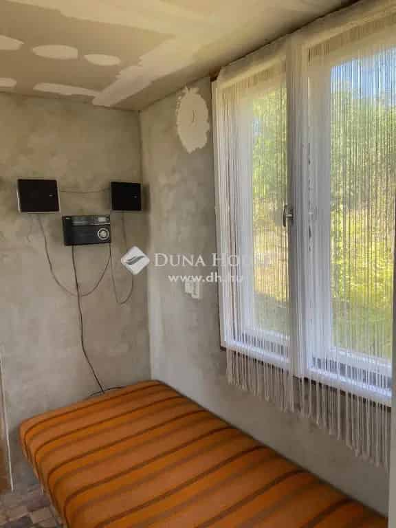 Örökpanorámás Nyaraló Kissomlyón Felújítandó