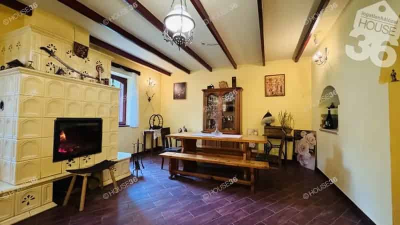 Kecskemét - Ballószög - Luxus 7 szobás Villa eladó