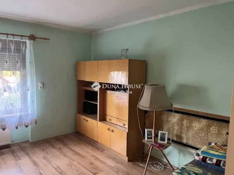 100m2-es családi ház eladó Magyarürögön 1400m2-es telken
