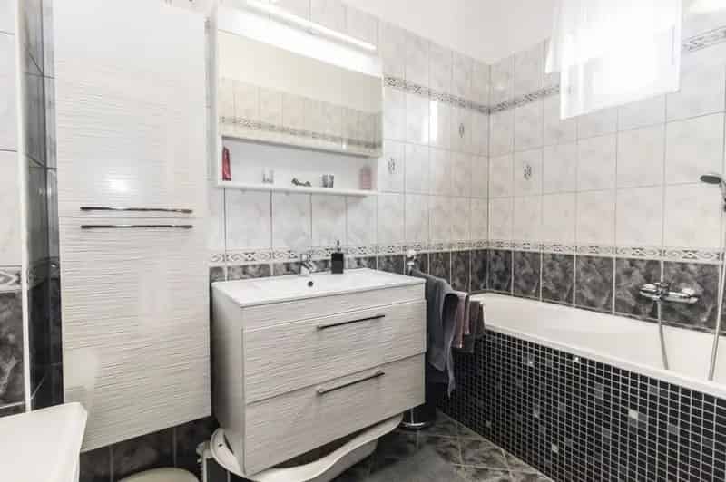 Szombathelyi 5 szobás családi ház garázzsal és kerttel