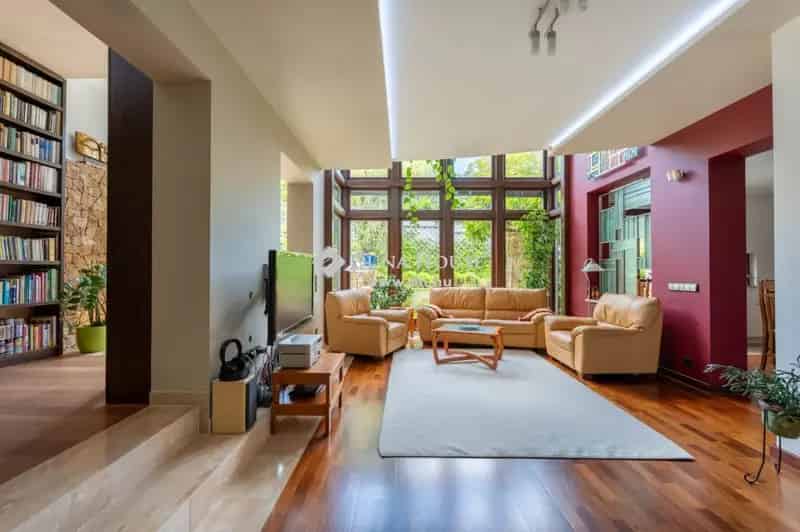 Egyedi Solymári Villa Eladó Panorámával