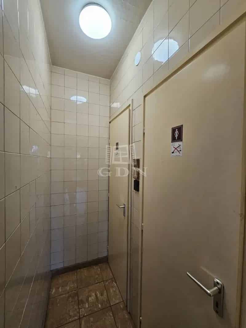 35m2-es Üzlethelyiség Érd Központjában Kiadó