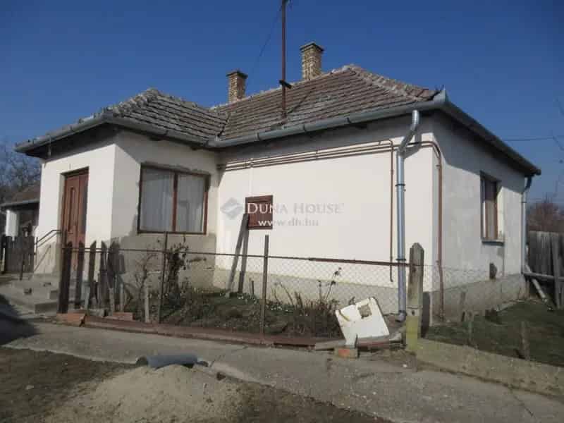 Tiszatelek Vályogház Eladó Nyíregyháza Kőllöl
