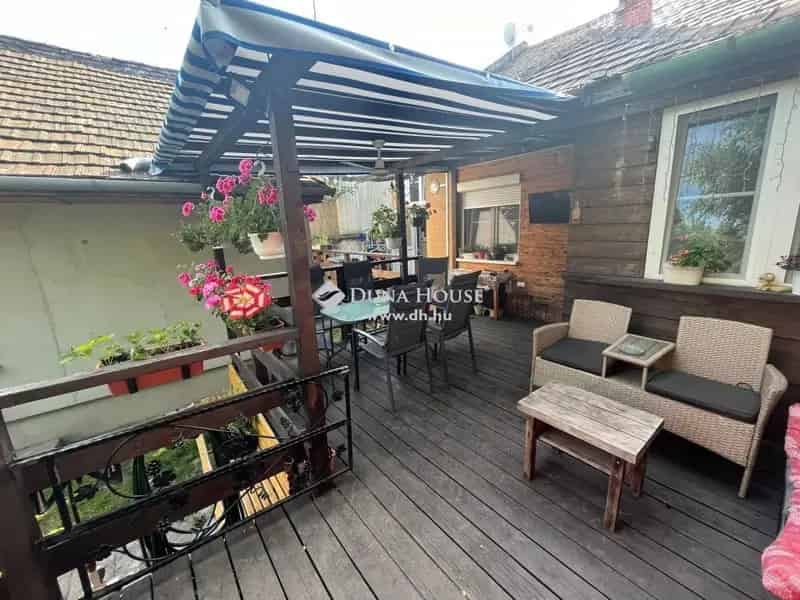 140 m2-es 5 szobás 2 generációs ház Rákospalotán