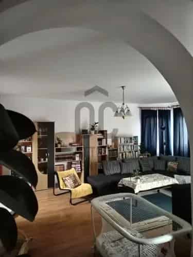 Eladó családi ház Pécs Mecsekoldal - 4 szoba, medence, szauna