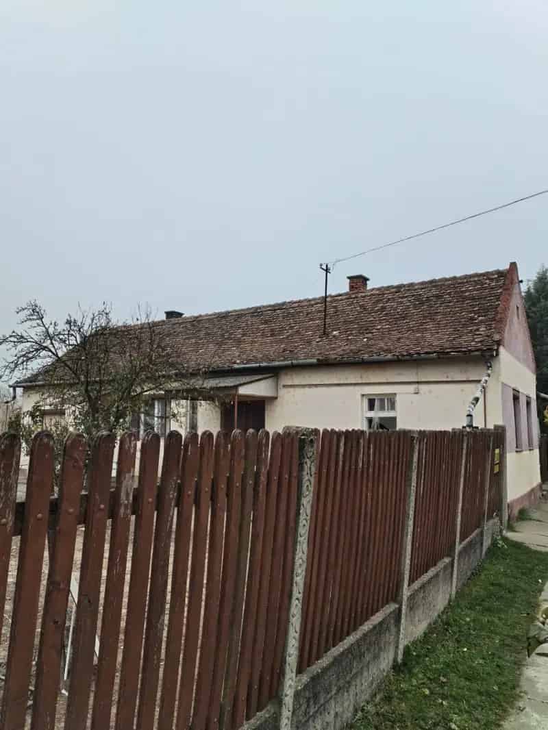 Hajdúszoboszló 2 szobás vályogház eladó ikerház építésére alkalmas