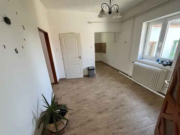 Sarkadi 2 szobás felújított kertes ház eladó CSOK+