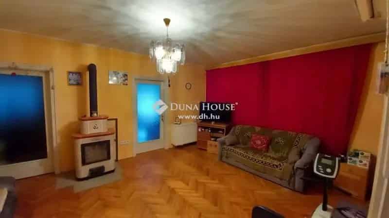 5 szobás családi ház eladó 2204nm-es telken