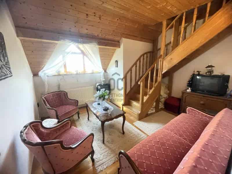 Kétgenerációs családi ház Veszprémben panorámával