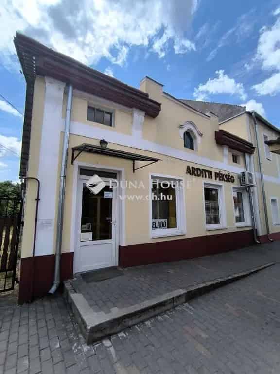 Felujitott Haz Uzlet Onod Kozeptaban Befektetőknek