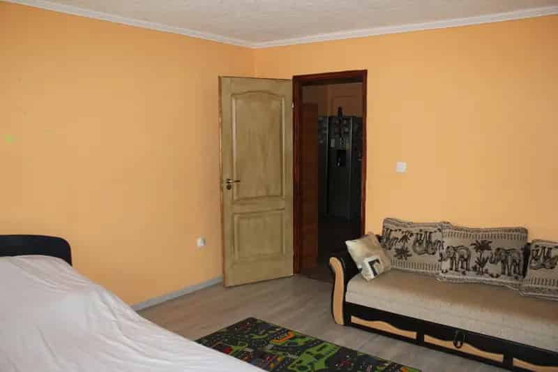 Csornán eladó felújított családi ház 770 m2-es kerttel