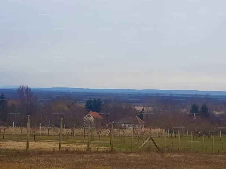 Nyaraló építési lehetőség panorámás telek Zalakaroson