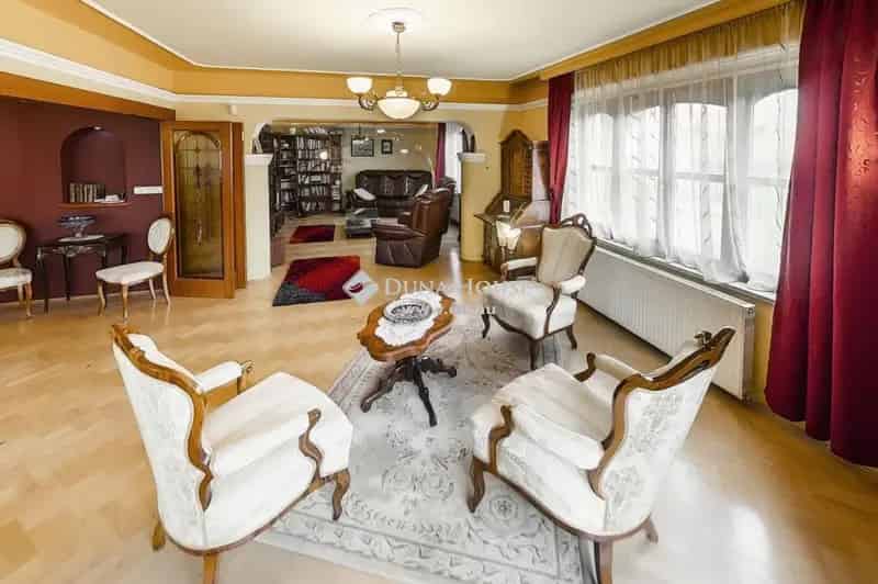 Kecskemét Petőfiváros - 1010m2-es telken lévő családi ház eladó