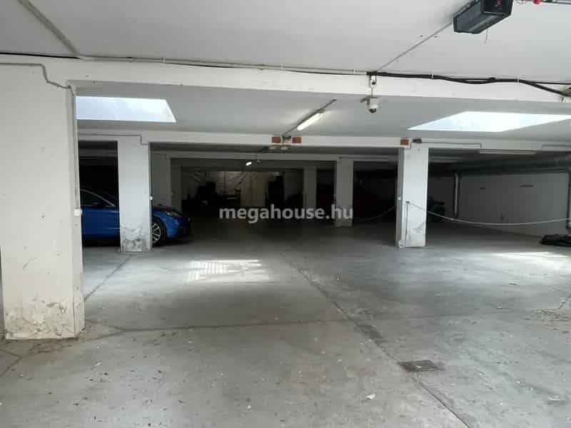 Balatoni panorámás apartman eladó Tihanyban wellness-sel