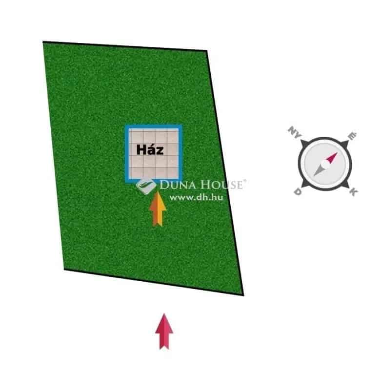 900 m2-es telek 3 szintes házzal Budapest XXII kerület Óhegy