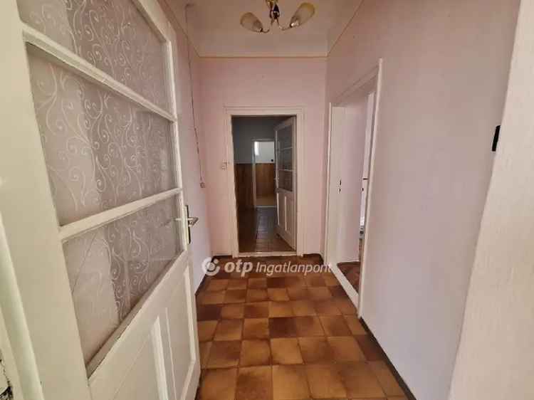 Karcag családi ház eladó 73 nm 2 szoba
