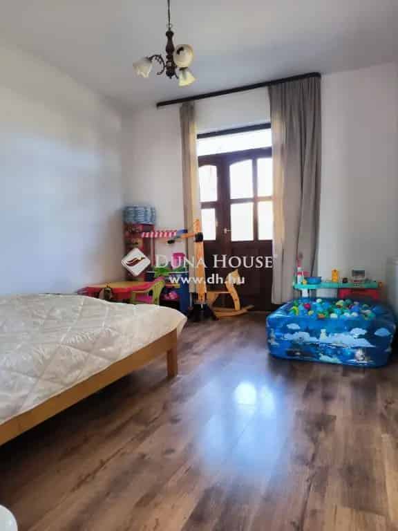Debrecen Homokkert 103 nm-es családi ház medence és kerttel eladó