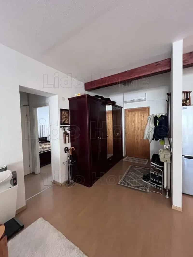 Siófoki társasházi lakás eladó - Újszerű, 2 hálószoba, városközpont