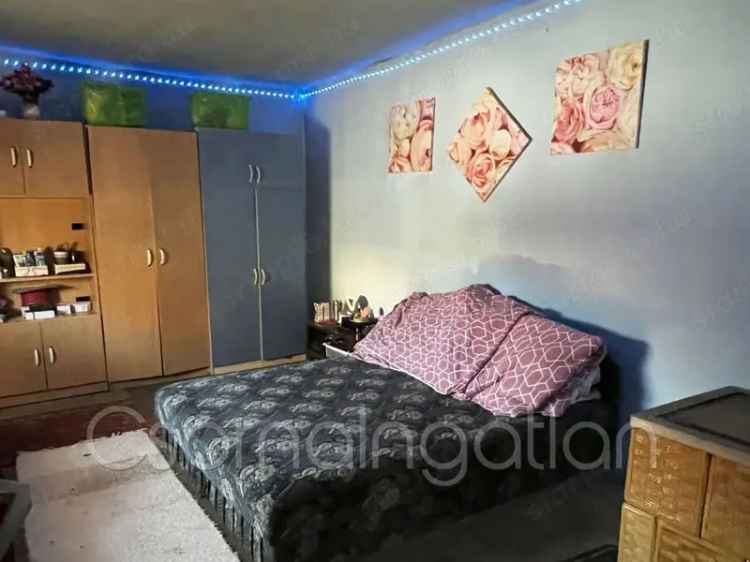 90 m2-es tégla ház Rábapordányban 1402 m2-es telken