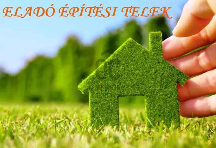 Makádi eladó telek 530nm Duna part