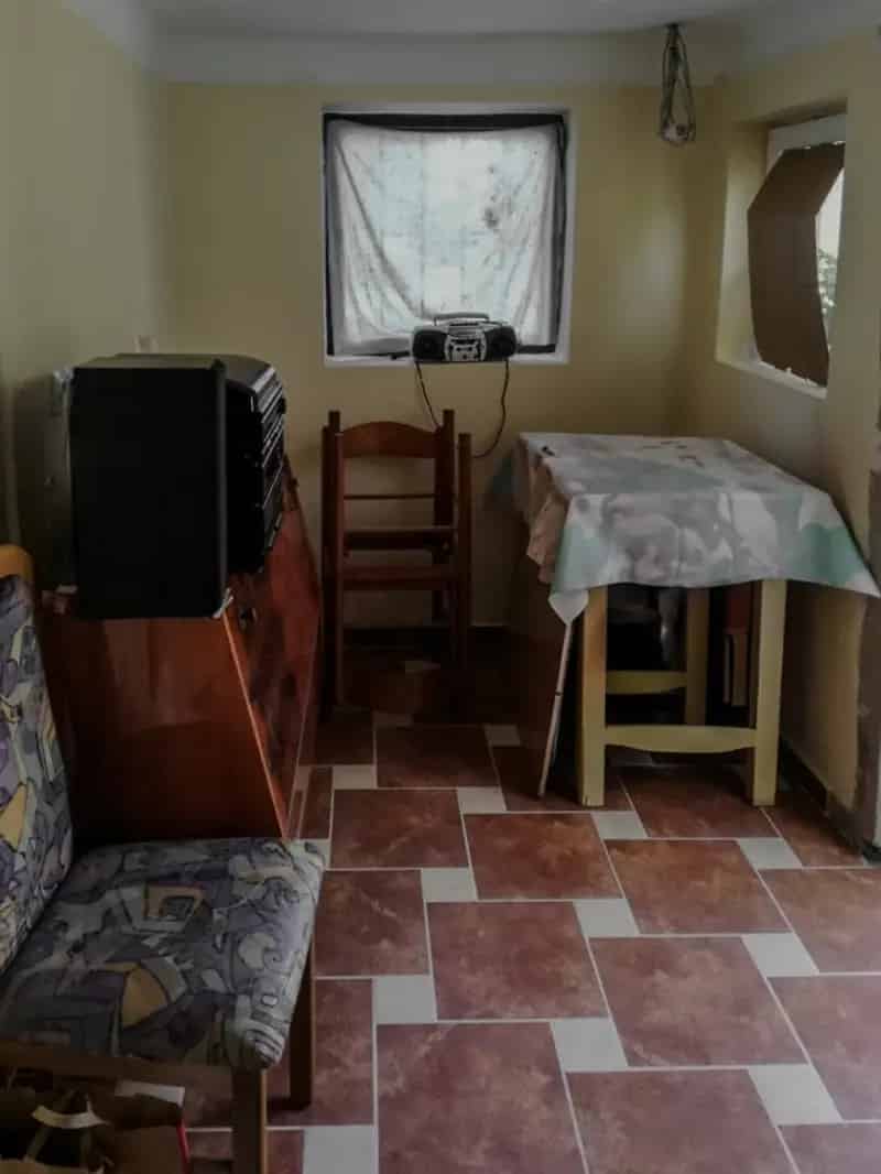 Baja Telek Eladó 6841m2 ház hidrofor fúrt kút