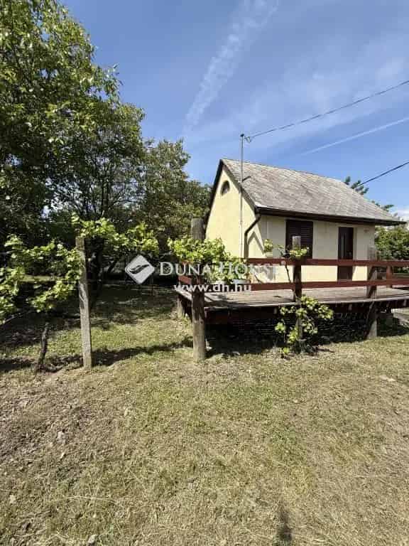 Ház Eladó , Balatoni út, Balatonkenese, Dunántúl