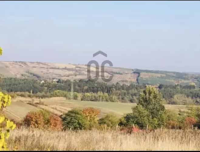 Váci panorámás telek eladó - 2037 m2 - beépíthető