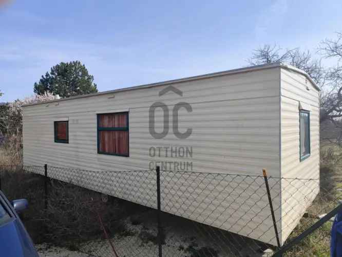 Badacsonytomaj Nyaraló Eladó - 20 nm-es Balatoni Kilátással