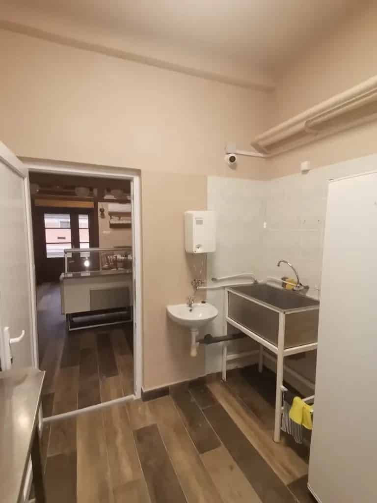 Békéscsaba 217m2 Kereskedelmi Vendéglátó Egység Eladó