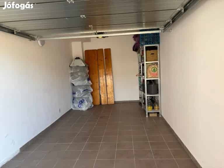 Újszerű Társasházi Garázs Eladó Tiszaújvárosban