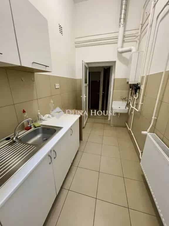 200 nm-es Belvárosi Ingatlan Kiadó Nyíregyházán