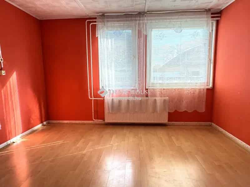 Nagyszénási családi ház eladó - 94 nm - 2 szoba - garázs