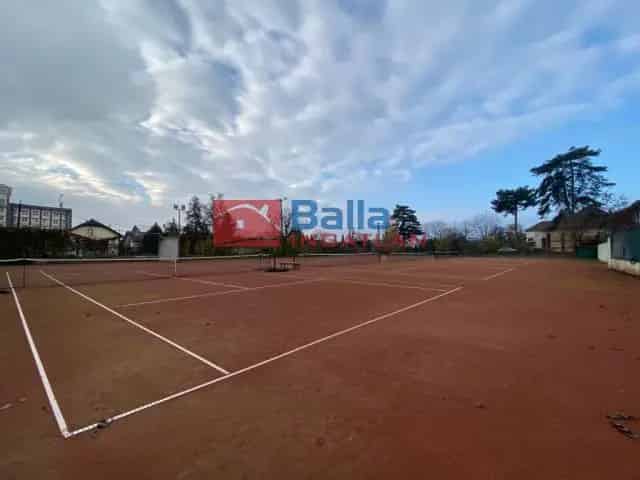 Lőrinci Teniszcentrum Eladó 3119 m2