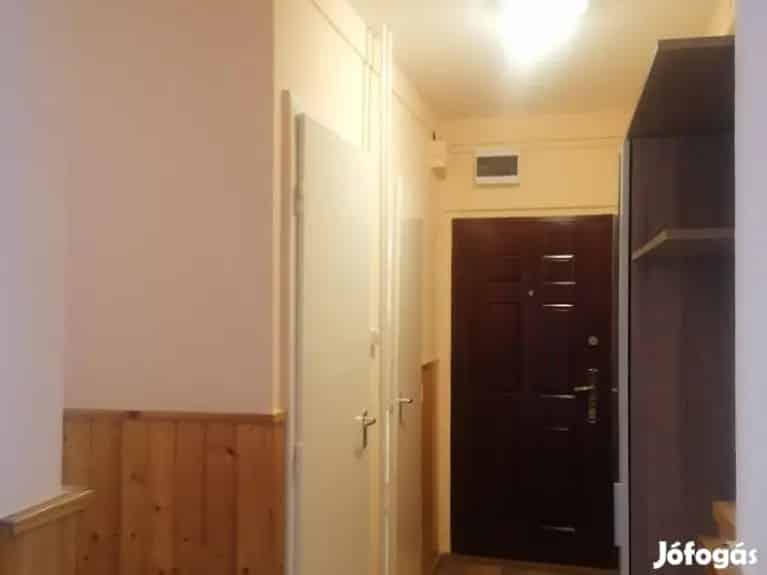 55m2-es Panelprogramos Lakás Eladó Miskolc Avason