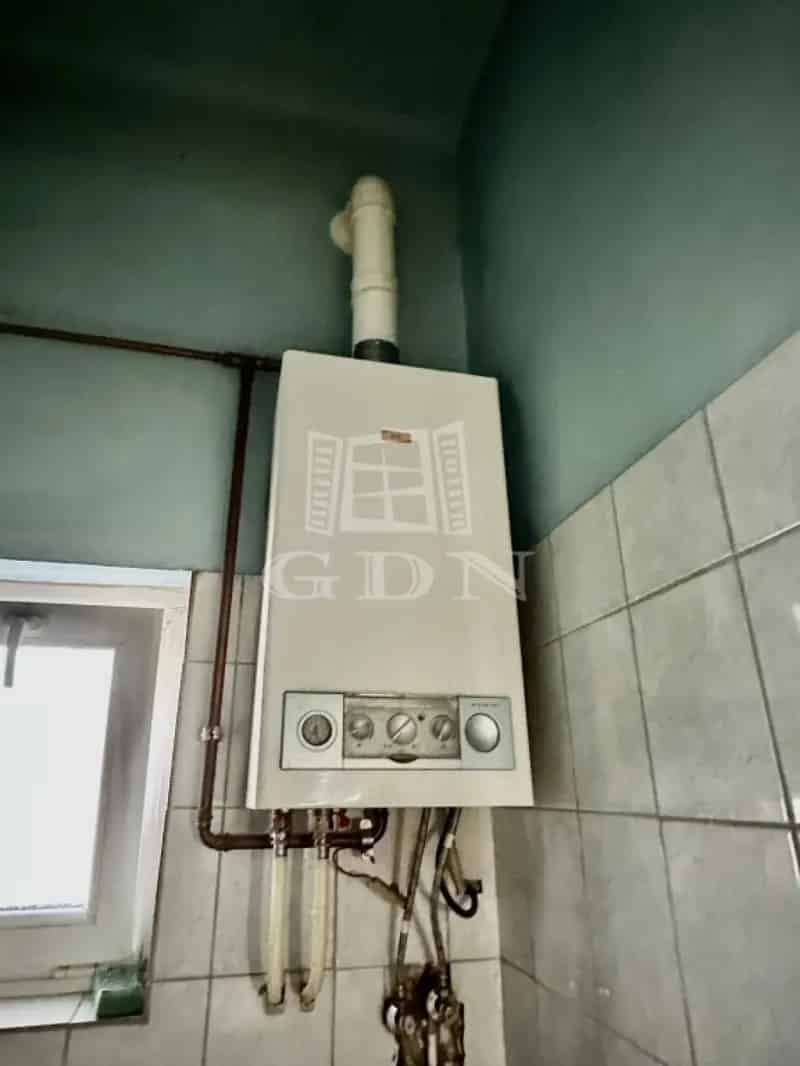 Keszthelyi 2 szobás 1 emeleti lakás eladó