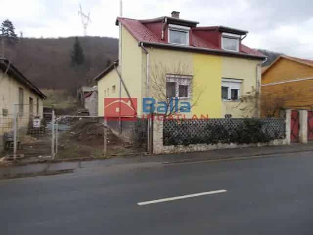 Ózd 200nm-es felújított családi ház eladó